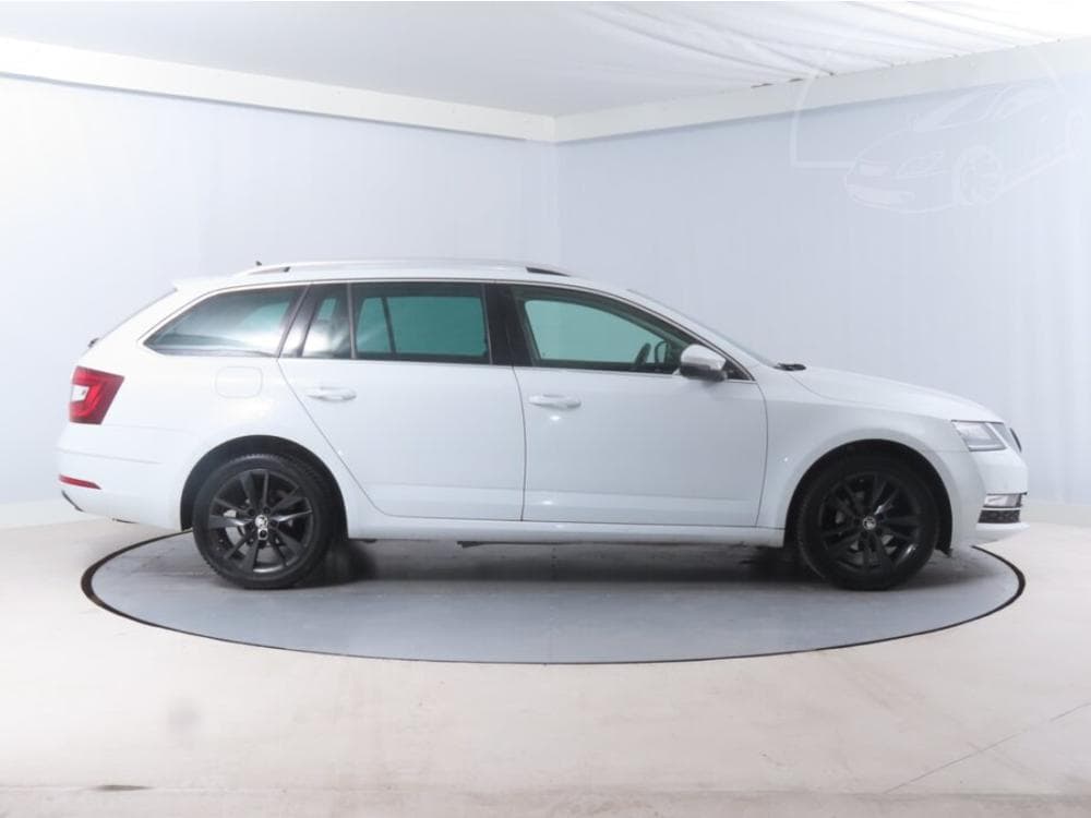 2019 Škoda OCTAVIA - 6