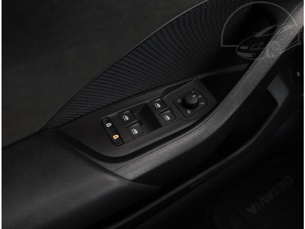 2021 Škoda OCTAVIA - 27