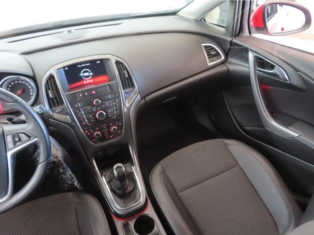 2014 Opel ASTRA - 8