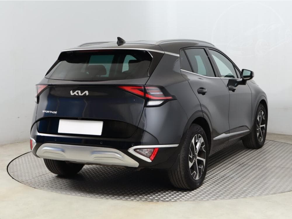 2022 Kia SPORTAGE - 9
