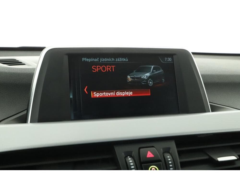 2021 BMW X1 - 25