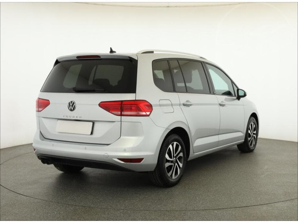 2022 Volkswagen TOURAN - 9