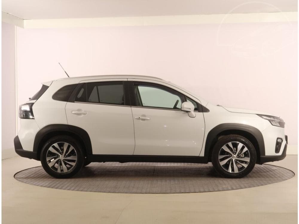 2024 Suzuki S-CROSS - 11