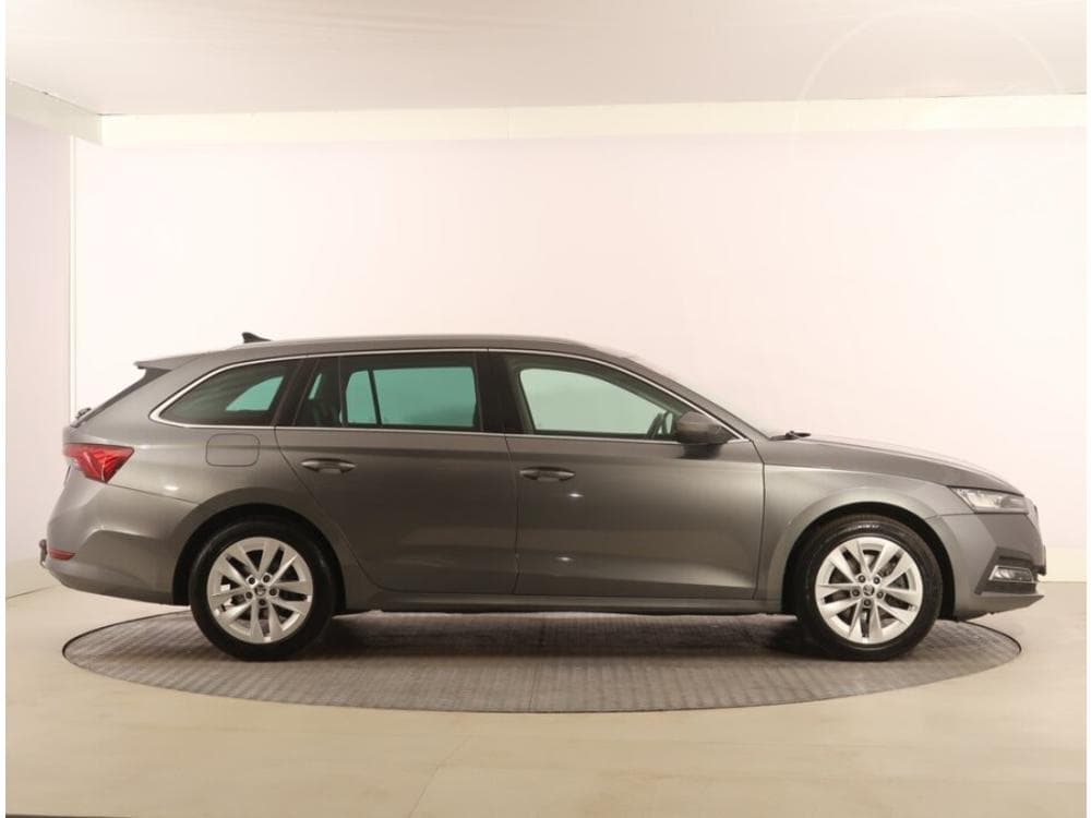 2022 Škoda OCTAVIA - 6