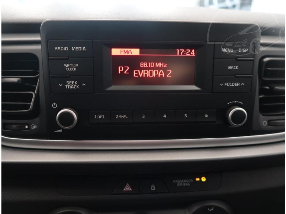 2018 Kia RIO - 12