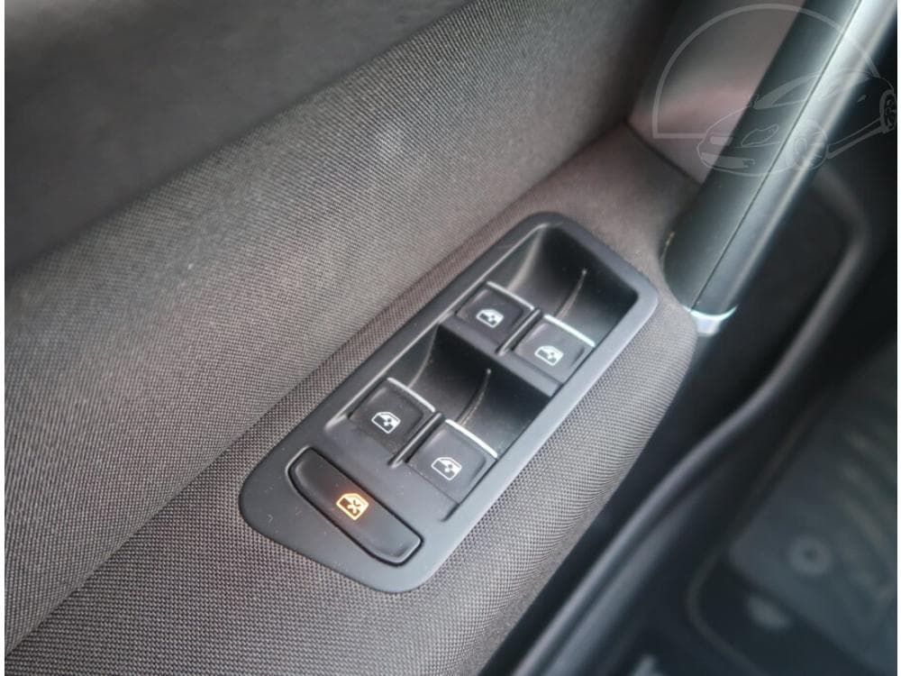 2018 Volkswagen GOLF - 14