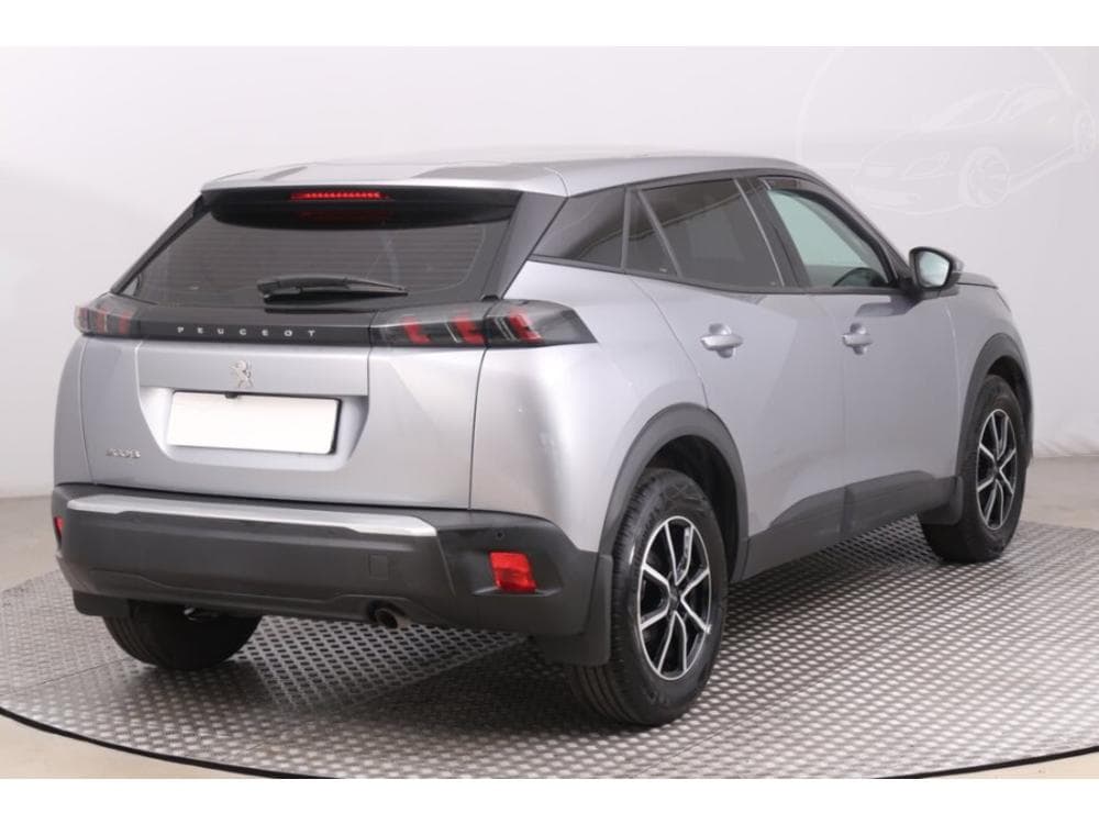 2021 Peugeot 2008 - 13