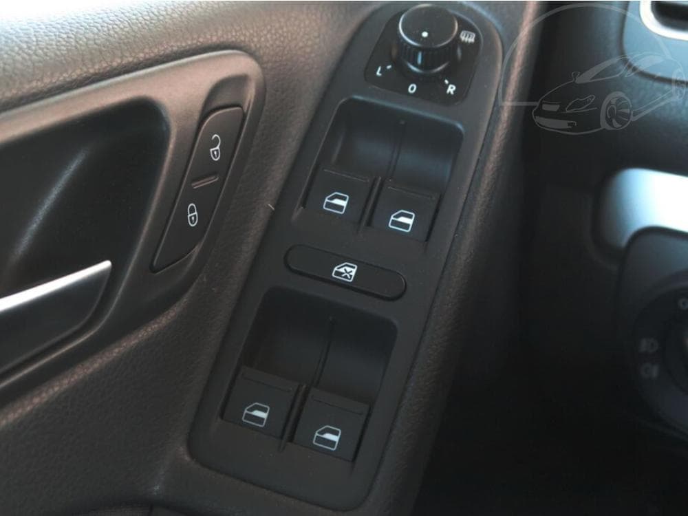 2012 Volkswagen GOLF - 14