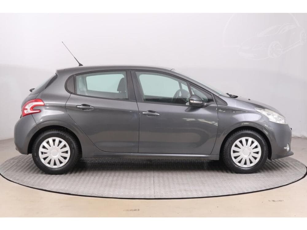 2014 Peugeot 208 - 6