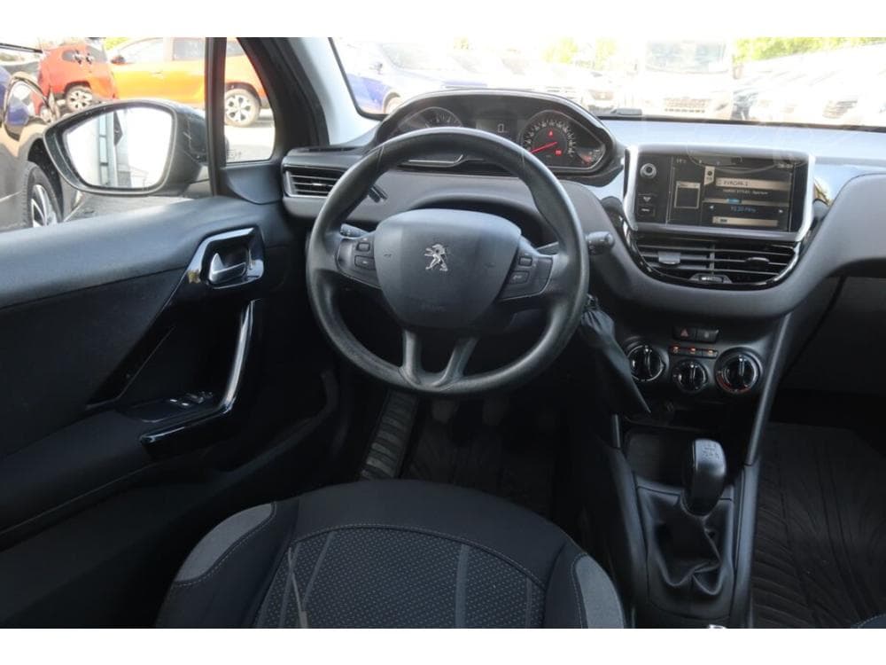 2014 Peugeot 208 - 7