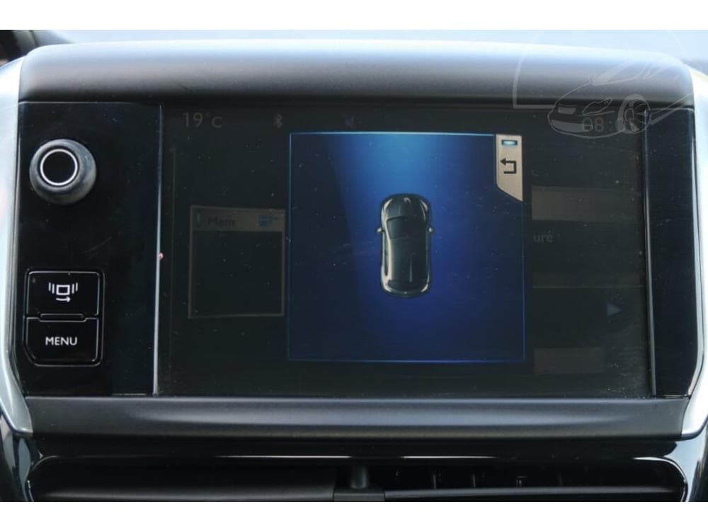 2014 Peugeot 208 - 14