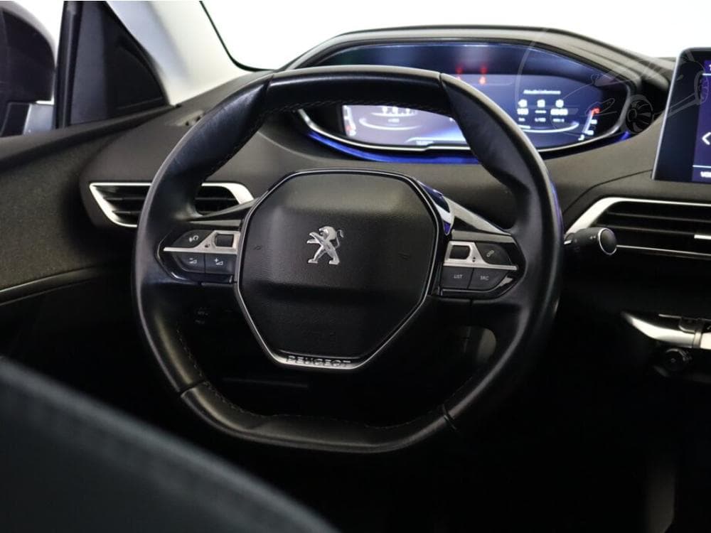 2017 Peugeot 3008 - 40