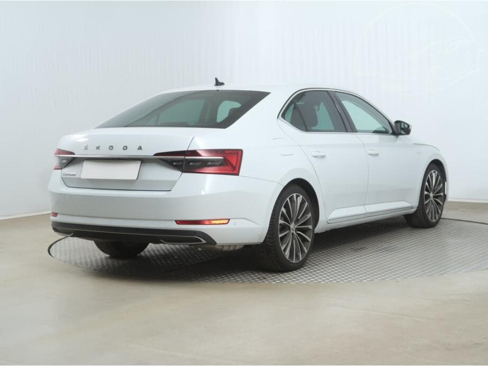2022 Škoda SUPERB - 9