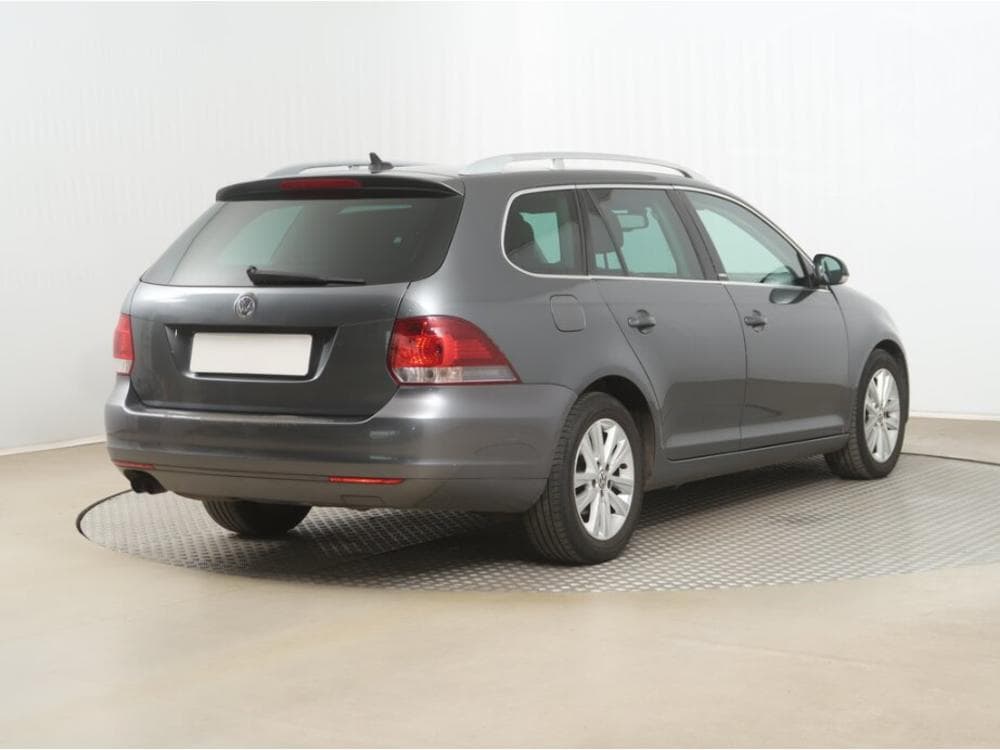 2011 Volkswagen GOLF - 5