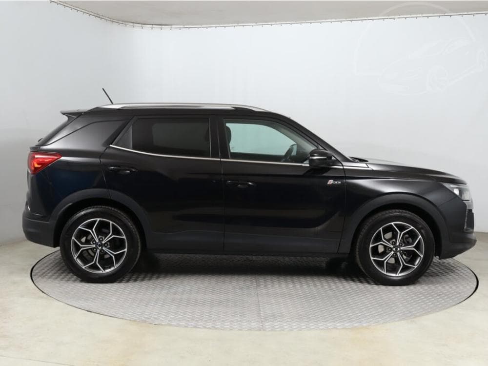 2022 SsangYong KORANDO - 11
