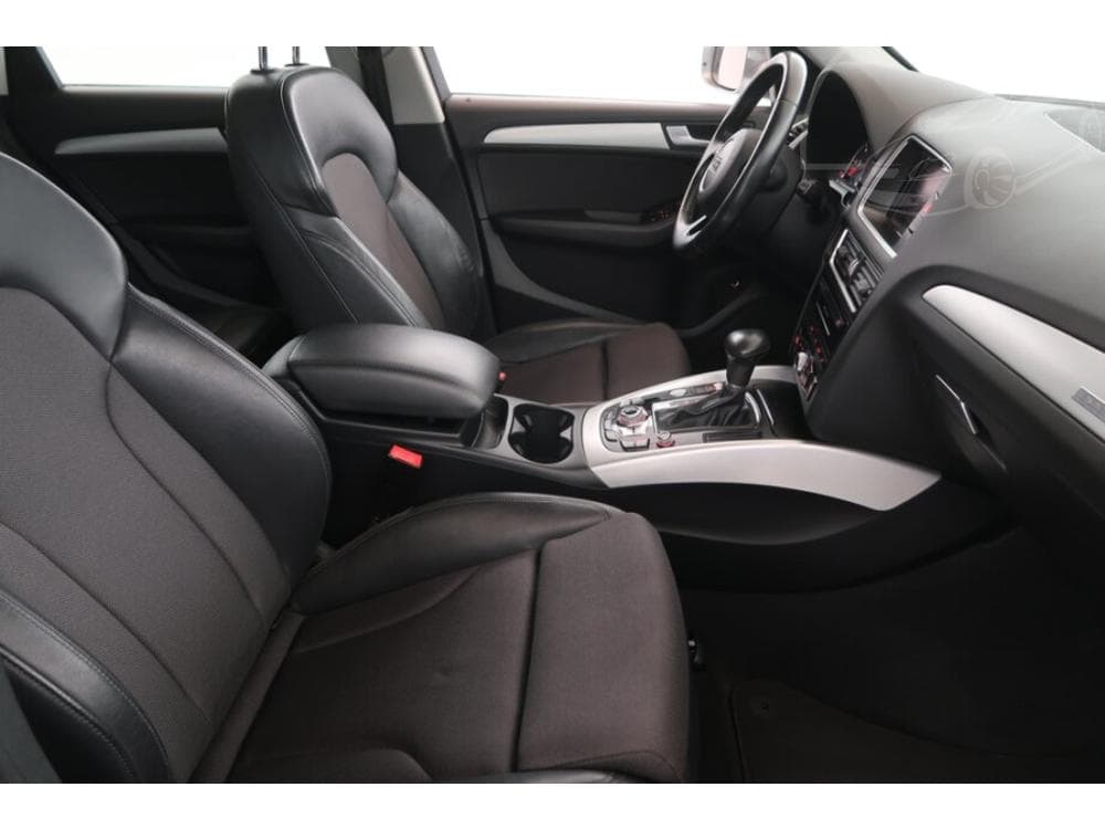 2016 Audi Q5 - 25