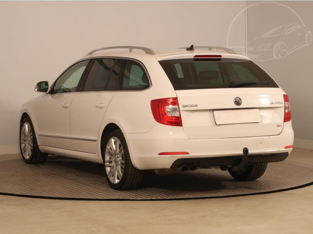 2013 Škoda SUPERB - 4