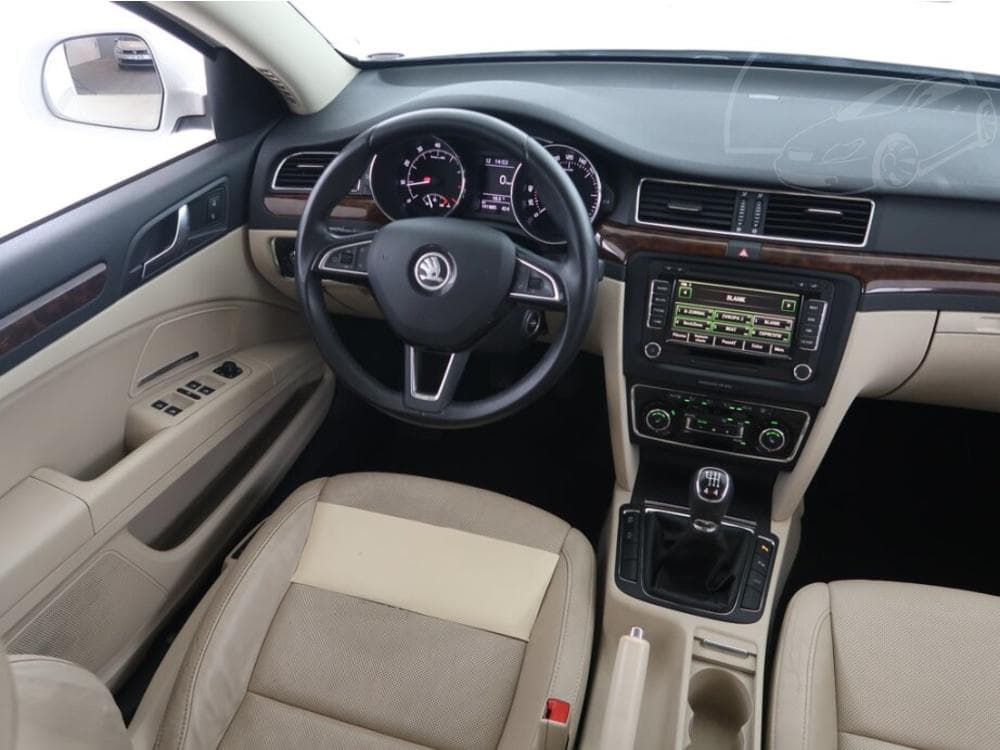 2013 Škoda SUPERB - 7