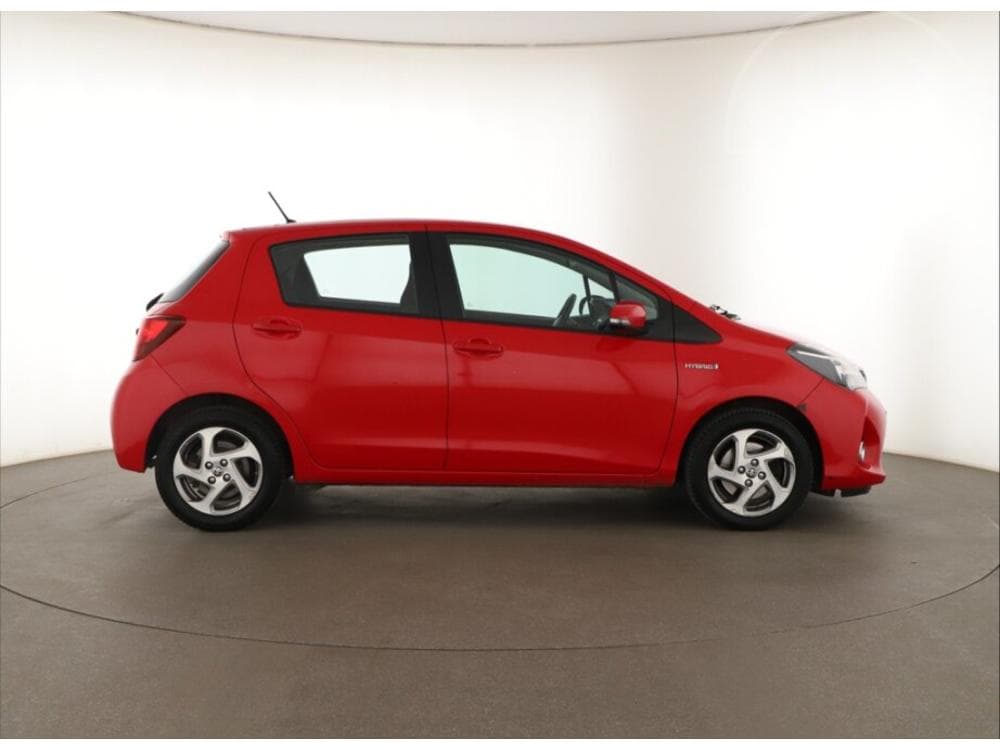 2016 Toyota YARIS - 6