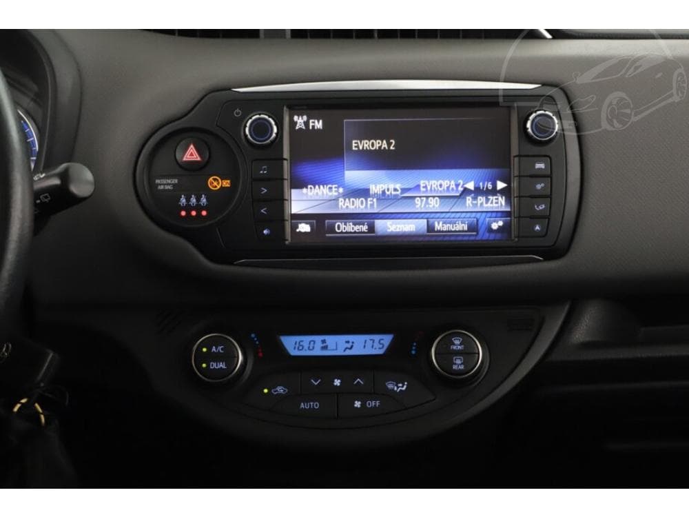 2016 Toyota YARIS - 9