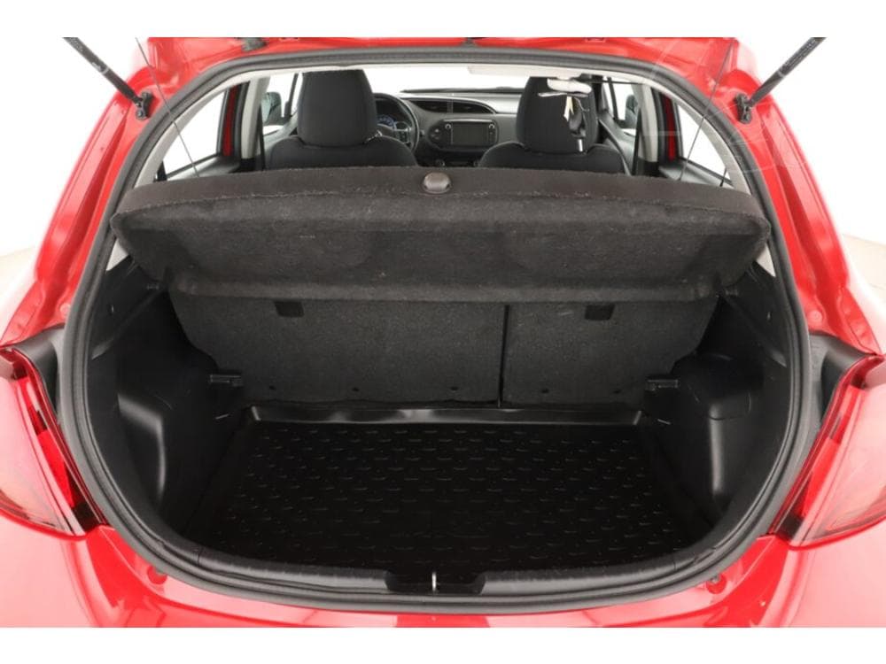 2016 Toyota YARIS - 11