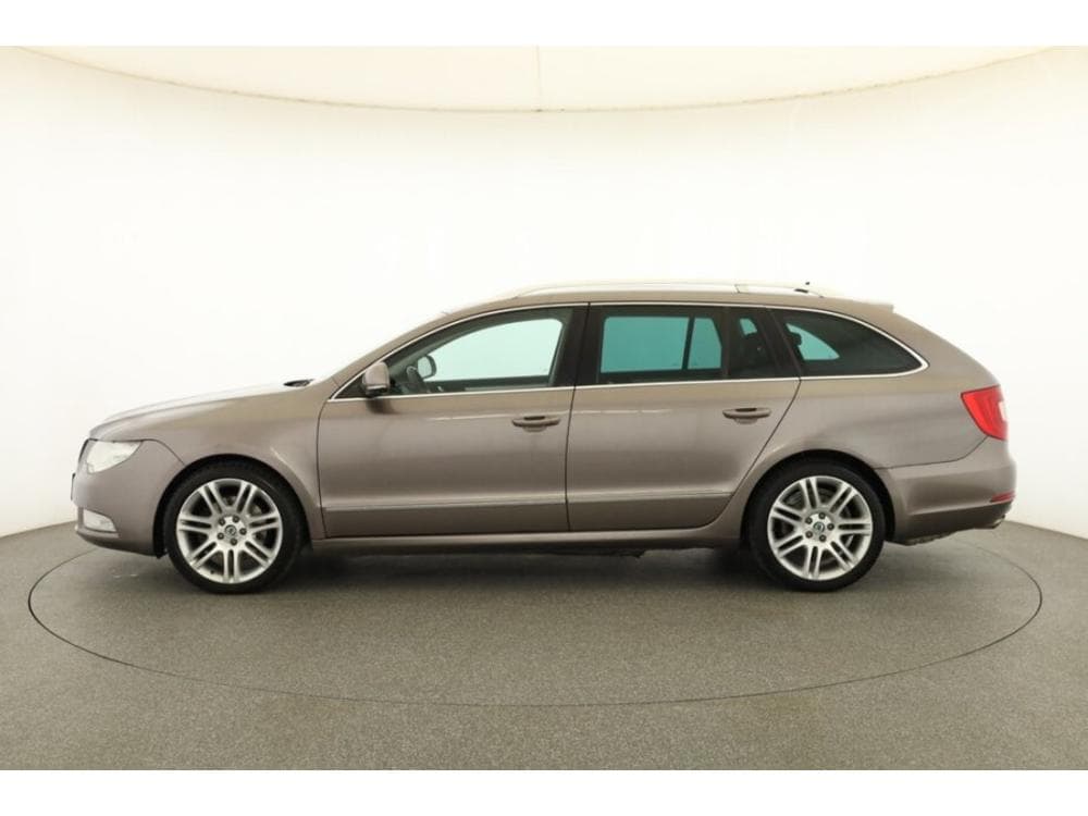 2010 Škoda SUPERB - 3