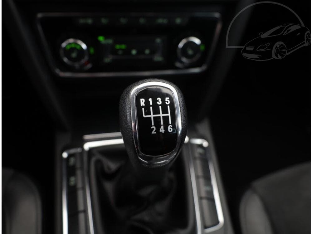 2010 Škoda SUPERB - 14