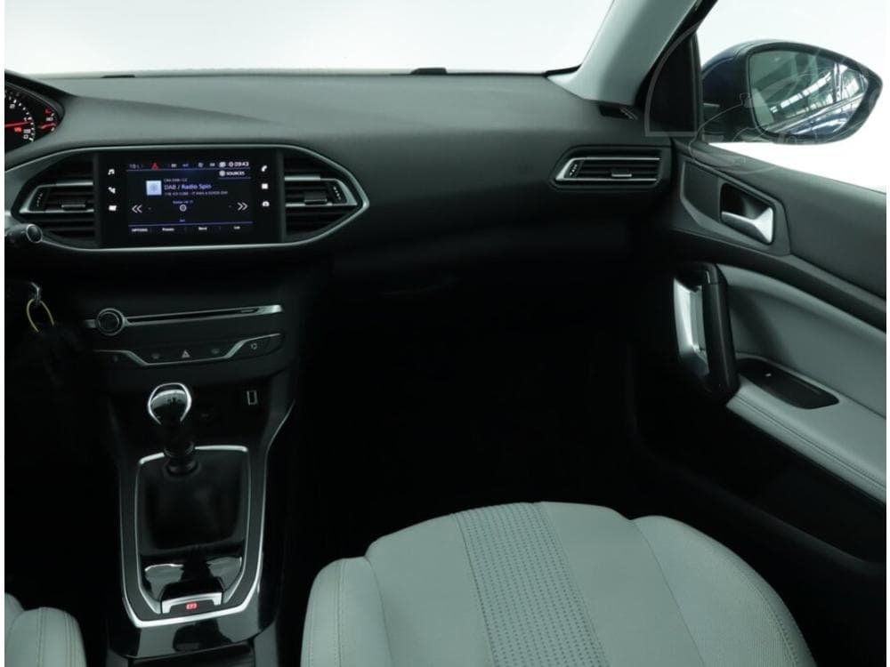 2020 Peugeot 308 - 8