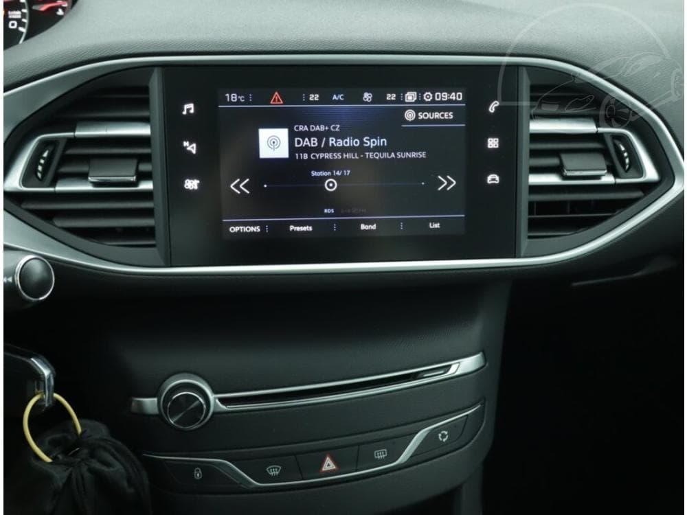 2020 Peugeot 308 - 12