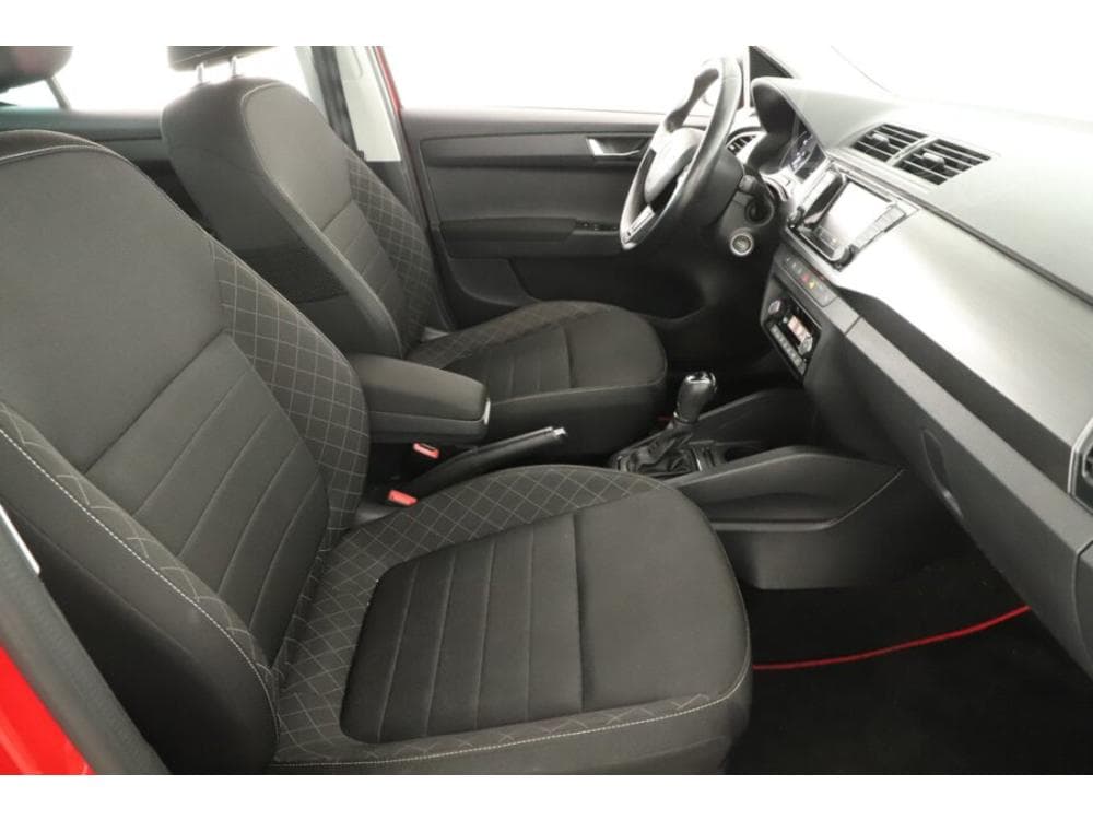 2016 Škoda FABIA - 7