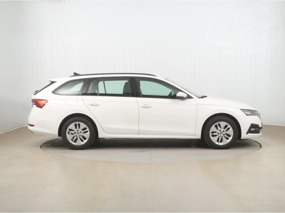2021 Škoda OCTAVIA - 16