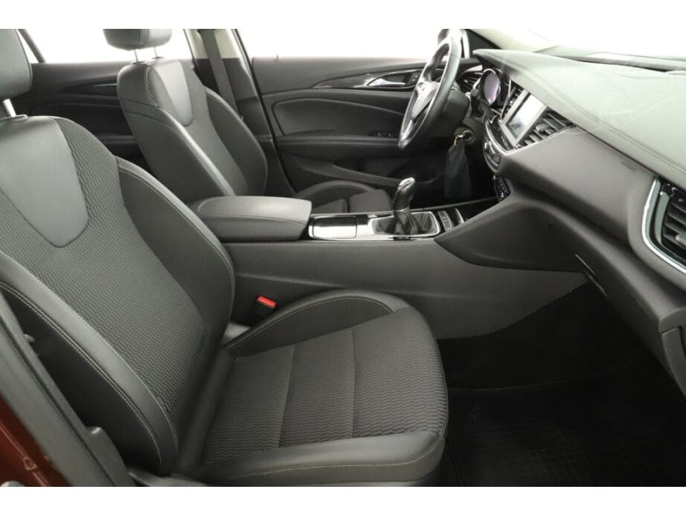 2019 Opel INSIGNIA - 19