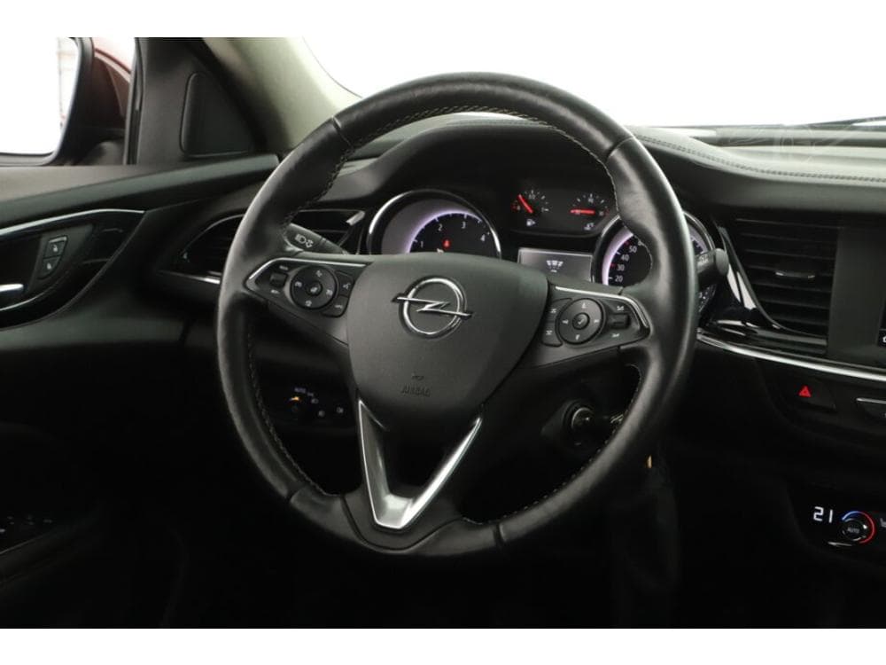 2019 Opel INSIGNIA - 34