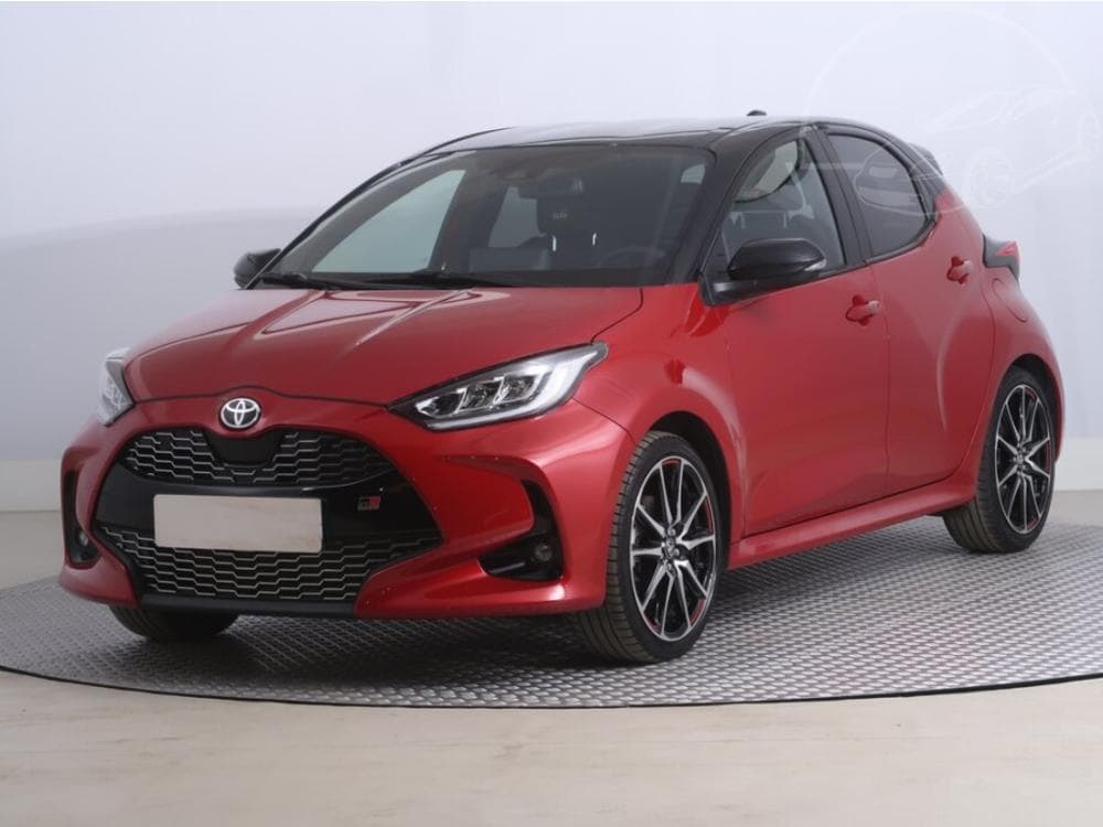 2023 Toyota YARIS - 3