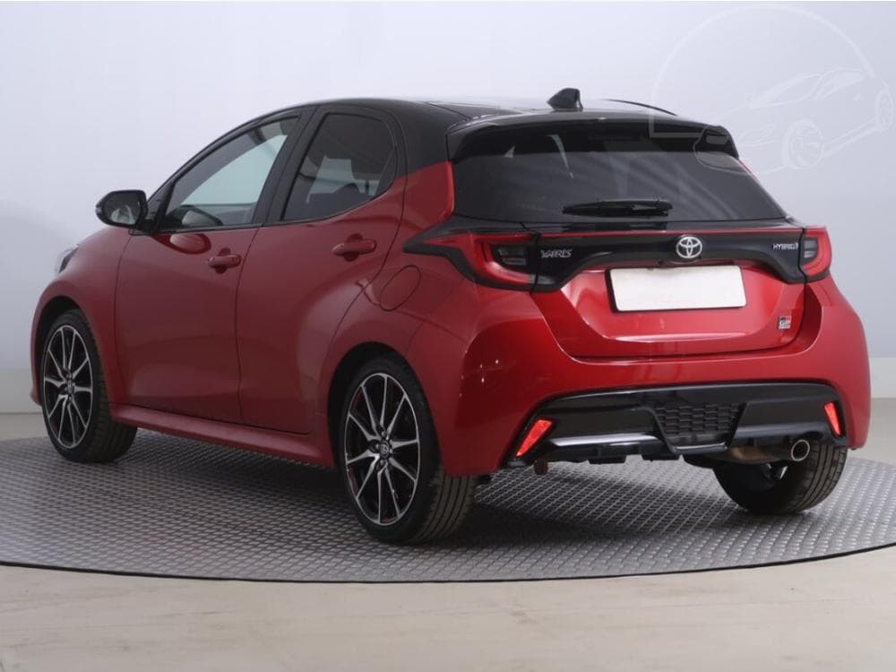 2023 Toyota YARIS - 7