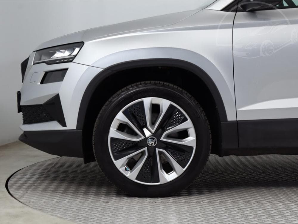 2023 Škoda KAROQ - 25