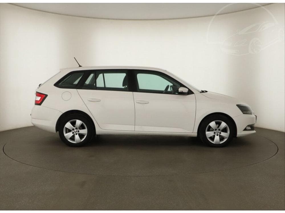 2017 Škoda FABIA - 16