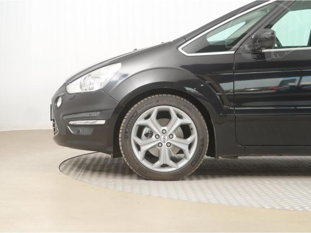 2011 Ford S-MAX - 15