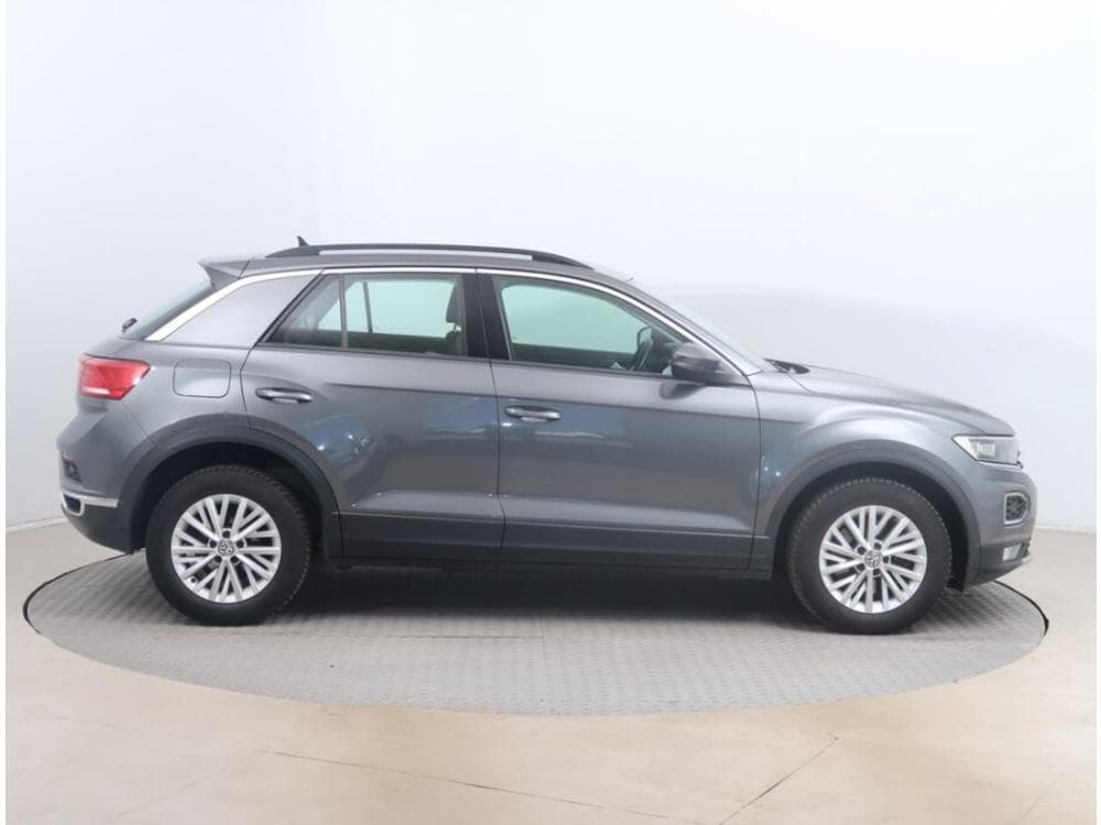 2019 Volkswagen T-ROC - 16