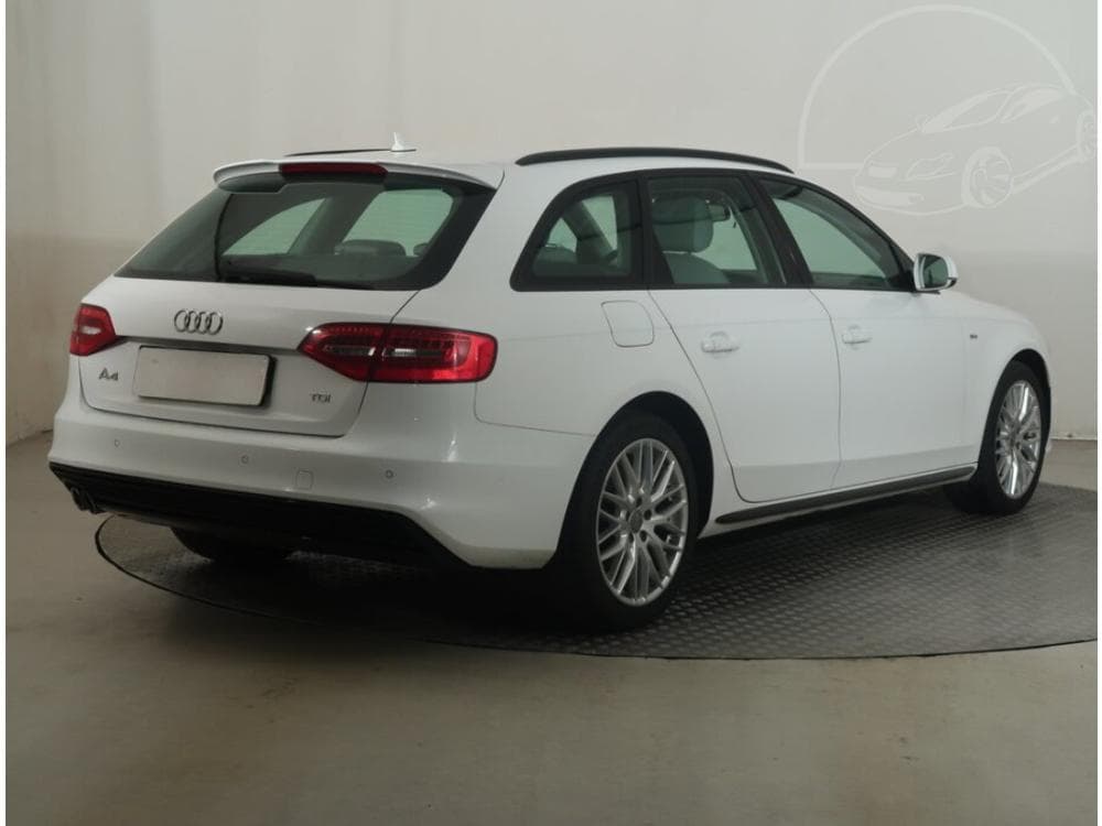 2015 Audi A4 - 13