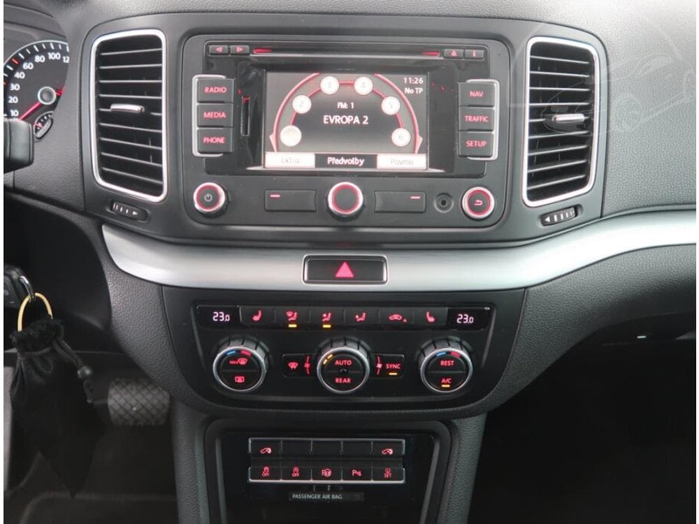 2015 Volkswagen SHARAN - 34