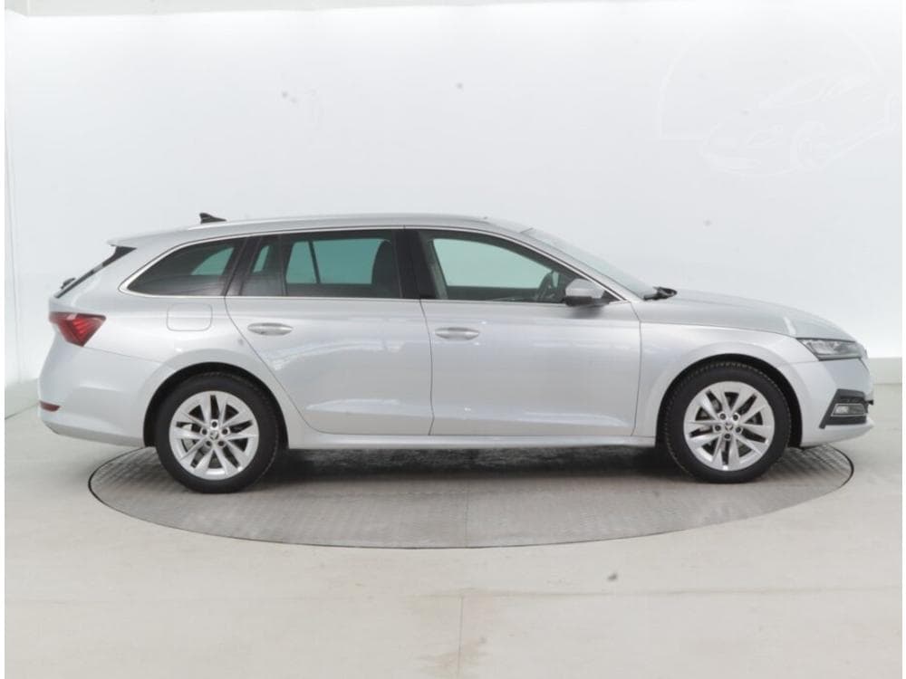 2020 Škoda OCTAVIA - 16
