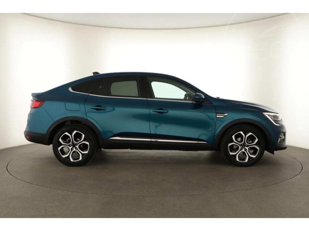 2022 Renault ARKANA - 11