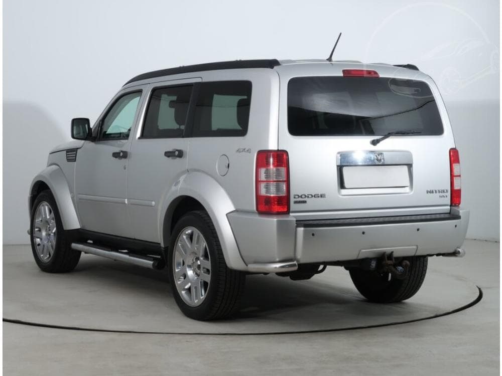 2009 Dodge NITRO - 4