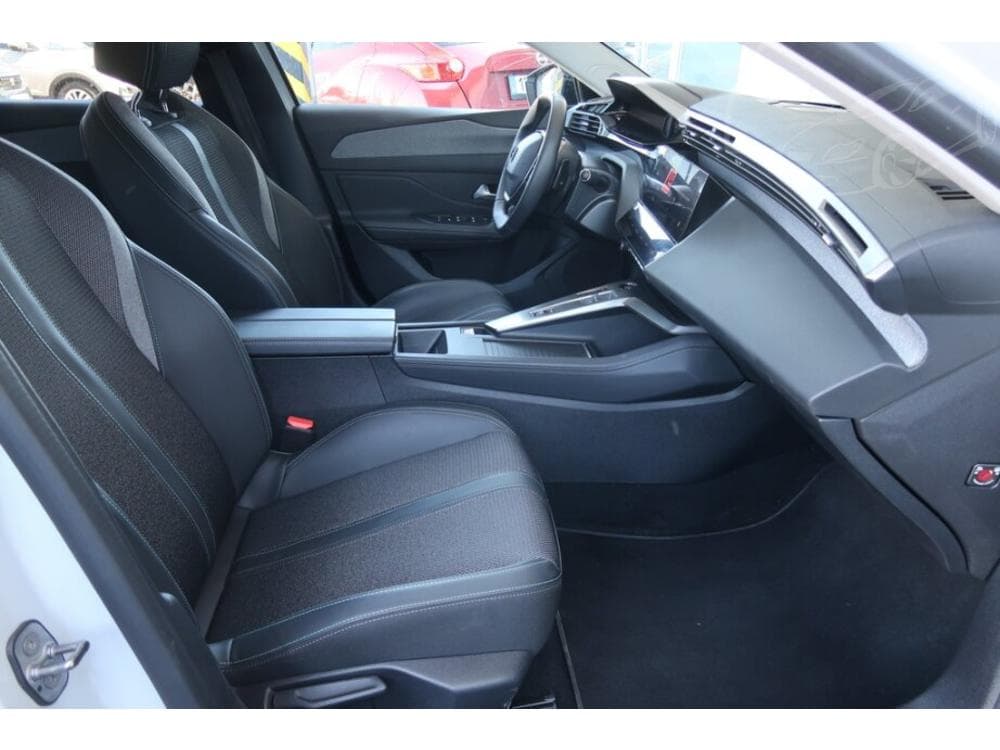 2024 Peugeot 308 - 17
