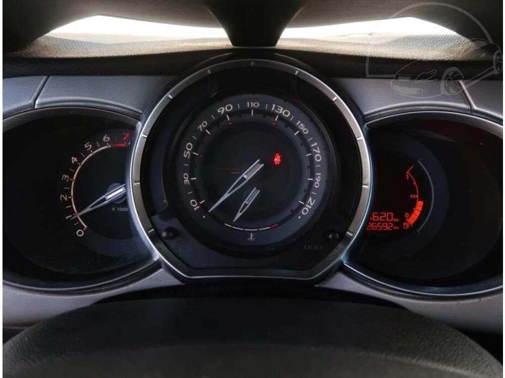 2011 Citroen DS - 11