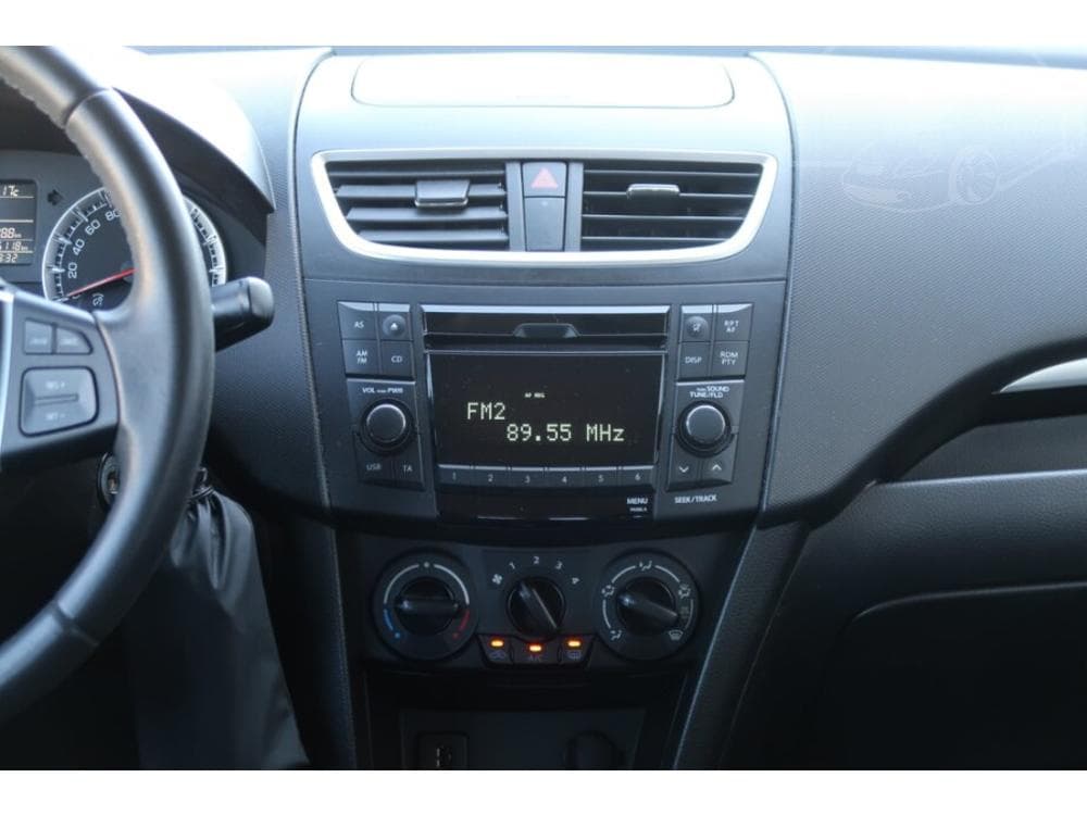 2015 Suzuki SWIFT - 12
