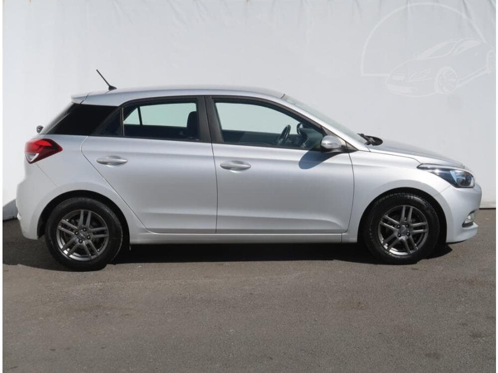 2016 Hyundai i20 - 6