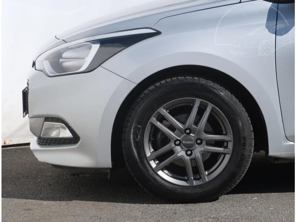 2016 Hyundai i20 - 15