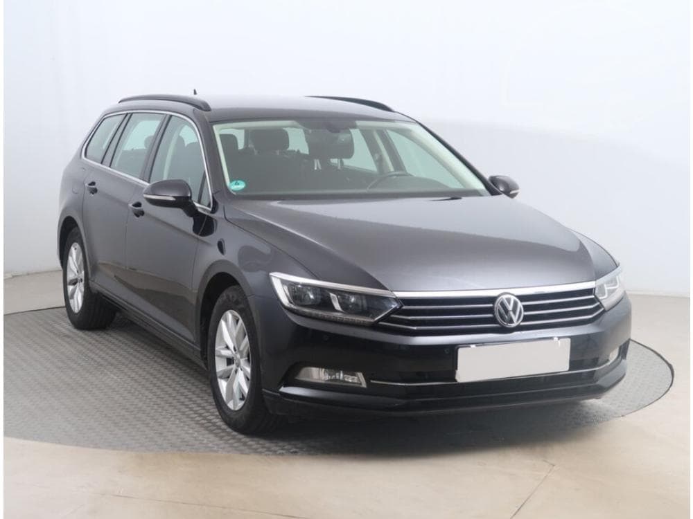 2016 Volkswagen PASSAT